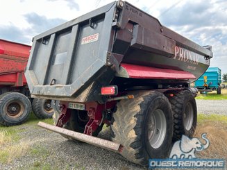 Benne agricole Pronar 16T1 TP T701HP - 1